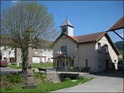 Nous commençons notre balade dominicale dans le Grand-Est, à Combrimont. Village de l'agglomération Déodatienne, il se situe dans le département ...