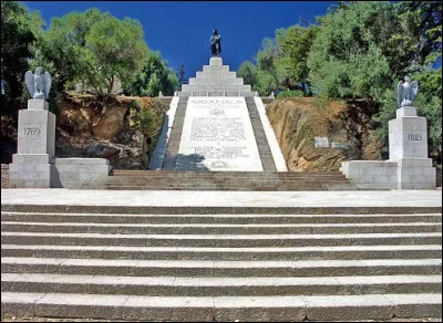 Bastia est-elle la ville de naissance de Napoléon, le 15 août 1769 ?