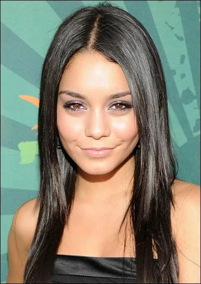 Quel est le nom complet de Vanessa Hudgens ?