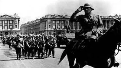 Quand les Allemands pénètrent-ils dans Paris en 1940 ?