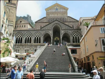 Je dois aller en Espagne pour voir cette cathédrale :