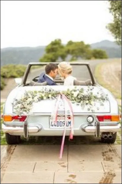 Allez, on ouvre le bal avec ce coupé des année 60. Quelle est cette auto ?