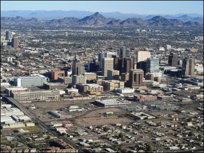 Phoenix, 1,7 million d'habitants, est une ville d'...