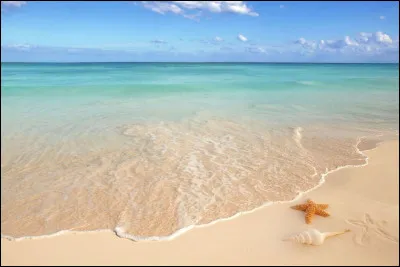 Tu vas à la mer. Quel est le premier endroit où tu vas ?