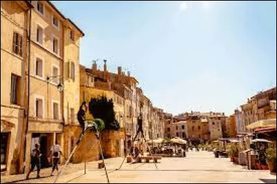 Dans quel département se situe la ville de Aix-en-Provence ?