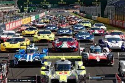 Les 24 Heures du Mans sont une course de :