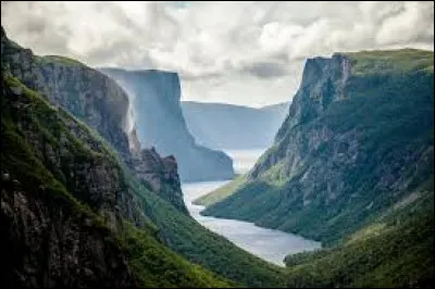 Où se situe Terre-Neuve-et-Labrador ?