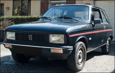 C'est une Peugeot 104 ZS.