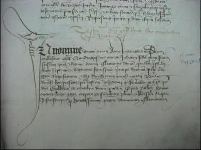 Commenons par une question facile. Quelle est la lettrine qui commence ce texte (le gros dessin  gauche) ? Attention, ce texte est en latin.