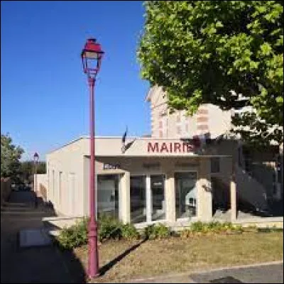 Nous commençons notre balade en Auvergne-Rhône-Alpes, à Beaufort. Commune de l'arrondissement de Vienne, elle se situe dans le département ...