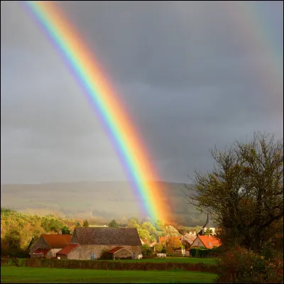 Est-ce une couleur de l'arc-en-ciel ?