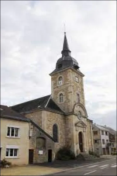 Notre première balade commence dans le Grand-Est, à Autrecourt-et-Pourron. Commune de l'aire d'attraction Sedanaise, elle se situe dans le département ...