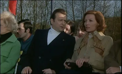 Ce film de Chabrol s'inspire d'un fait divers, l'affaire des amants diaboliques de Bourganeuf : le 24 février 1970, René Balaire, artisan-commerçant, meurt dans un accident de voiture dont son épouse en réchappe miraculeusement...Quel est ce film ?