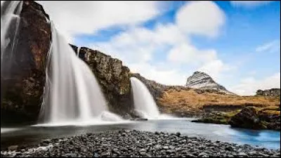 Dans quel océan se trouve l'Islande ?