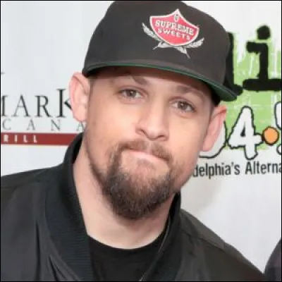 La consigne est très simple, sur chaque image il sagit ou de Joel ou de Benji Madden.