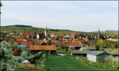 Aujourd'hui, notre balade commence dans le Grand-Est, à Balbronn. Commune de l'aire d'attraction Strasbourgeoise, elle se situe dans le département ...