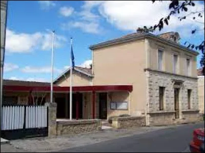 Commune de l'aire urbaine Bordelaise, sur la rive gauche de la Garonne, Arbanats se situe dans le département ...