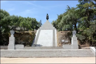 Ajaccio est la ville natale de Napoléon Bonaparte.