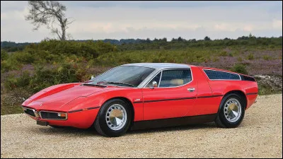 Quel est ce modèle sportif de luxe, un coupé 2 portes produit par Maserati de 1971 à 1978 ?