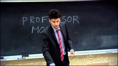 Lors de son premier jour en tant que professeur, dans quel cours Ted commence-t-il sa présentation ?