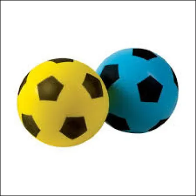 Y a-t-il des balles ou des ballons dans le sport que tu pratiques ?