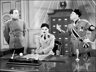 Commençons par ce film de Chaplin qui, dès 1940, dénonce ouvertement les dangers du totalitarisme en Europe. 
Quel est son titre ?