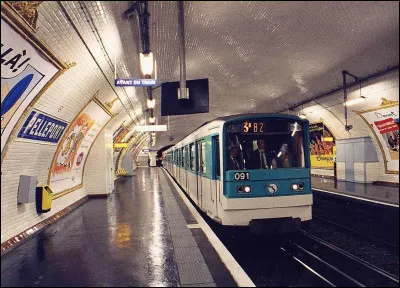 Tout d'abord, quel est le matériel roulant sur cette ligne ?