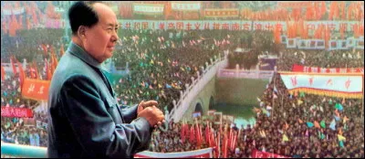 Pour la première fois, le président américain se rend en Chine : il rencontre ses dirigeants et, le 21 février 1972, rencontre Mao Zedong à Pékin : qui était ce président américain ?