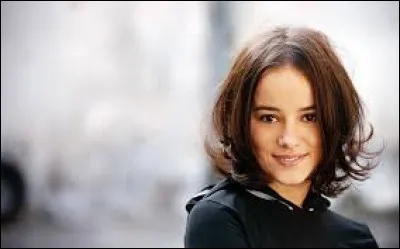 Qui a écrit la chanson "Moi... Lolita" pour Alizée ?