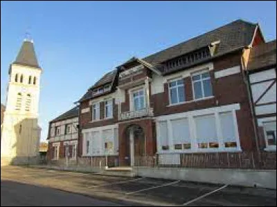 Nous commençons notre balade dans les Hauts-de-France, à Doingt. Commune de l'arrondissement de Péronne, elle se situe dans le département ...