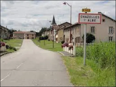 Je vous propose de commencer notre balade à une dizaine de kilomètres de chez moi, à Chazelles-sur-Albe. Petit village du Lunévillois, peuplé de 45 habitants, il se situe dans le département ...