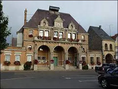 Nous commençons notre balade dans le Grand-Est, à Attigny. Commune entre Rethel et Vouziers, elle se situe dans le département ...