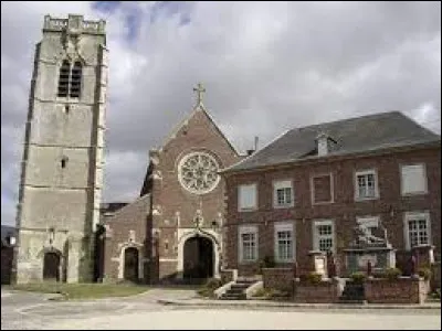 Pour commencer je vous emmène dans les Hauts-de-France, à Carnières. Commune de l'arrondissement de Cambrai, elle se situe dans le département ...