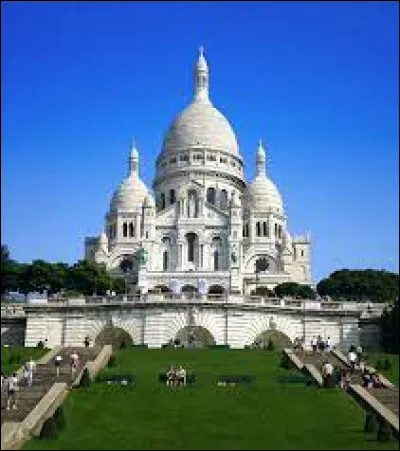 La Basilique du Sacré Coeur se trouve dans le ... arrondissement.