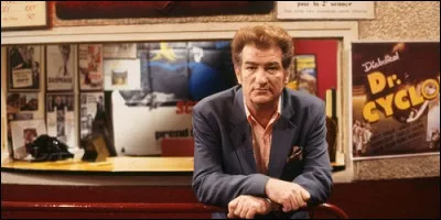 Quelle émission, diffusée sur FR3, était présenté par Eddy Mitchell ?