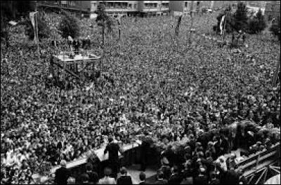 Qui a prononcé la phrase "Ich bin ein Berliner" lors de sa visite à Berlin-Ouest, le 26 juin 1963 ?