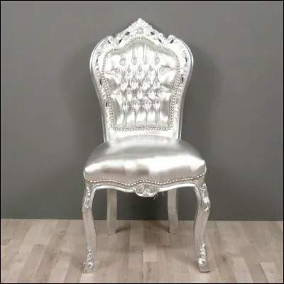 De quelle couleur est cette chaise ?