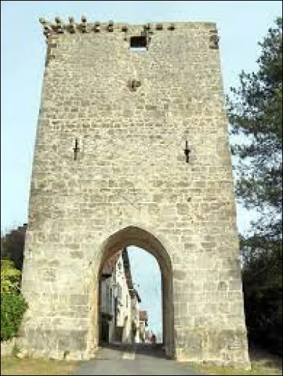 Nous commençons notre balade en Nouvelle-Aquitaine, à Hastingues. Commune de l'arrondissement de Dax, dans le Pays d'Orthe, elle se situe dans le département ...