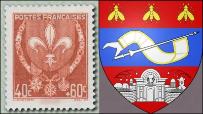 Sûrement parce qu'il le trouvait un peu fade, un certain monsieur [...qui ?] avait changé le blason de cette ville : du coup, elle se retrouve (en bas à droite)... (Complétez !)