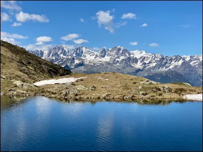 Dans quels pays les Pyrénées se situent-elles ?