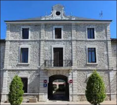 Aujourd'hui, nous démarrons notre petit tour de France en Auvergne-Rhône-Alpes, à Chalamont. Village dans la Dombes, il se situe dans le département ...