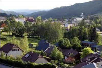 Le point de départ de notre balade est aujourd'hui en Bourgogne-Franche-Comté, à Bellefontaine. Village de l'arrondissement de Saint-Claude, il se situe dans le département ...