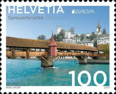 Suisse > Non, ceci n'est pas un distributeur de billets ni de chocolats ! Ce pont, appelé aussi « Pont de la Danse des Morts », date de 1408 : dans quelle ville se trouve-t-il ?