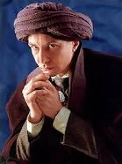 Quel était le métier de Quirrell avant d'être professeur de défense contre les Forces du Mal ?