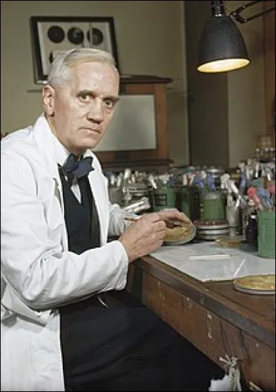 Alexander Fleming est né le 6 août...