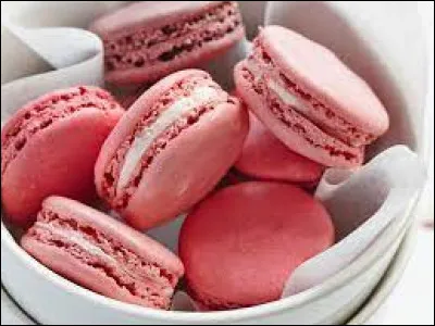 De quelle couleur sont ces macarons ?