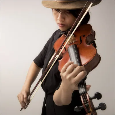 Que signifie l'expression "pisser dans un violon" ?