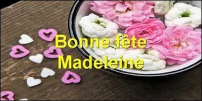 Fête : 
Madeleine provient du prénom latin Magdalena, d'origine biblique hébraïque et qui désigne selon les évangiles une femme de Magdala, village de Galilée, nommée Marie de Magdala.
Quel jour fête-t-on les Madeleine ?