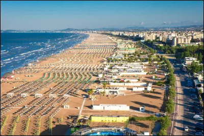 Rimini : quelle mer borde la station balnéaire italienne de Rimini ?