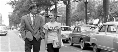 Quel est ce film, premier long métrage de Jean-Luc Godard, sorti en 1960, avec Jean-Paul Belmondo et Jean Seberg ?